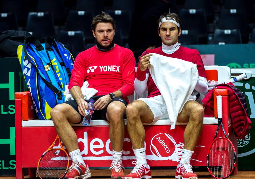 Federer insieme a Stan Wawrinka durante la sessione mattutina. AFP